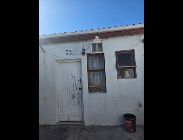 2 BEDROOM HOUSE FOR SALE IN BROOKLYN